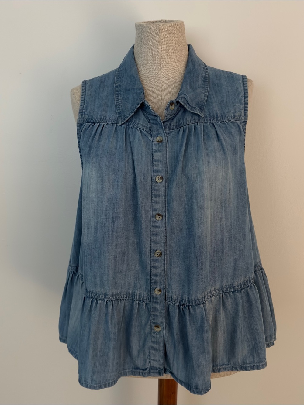 Elan Tencel Ruffle Button-Front Tank